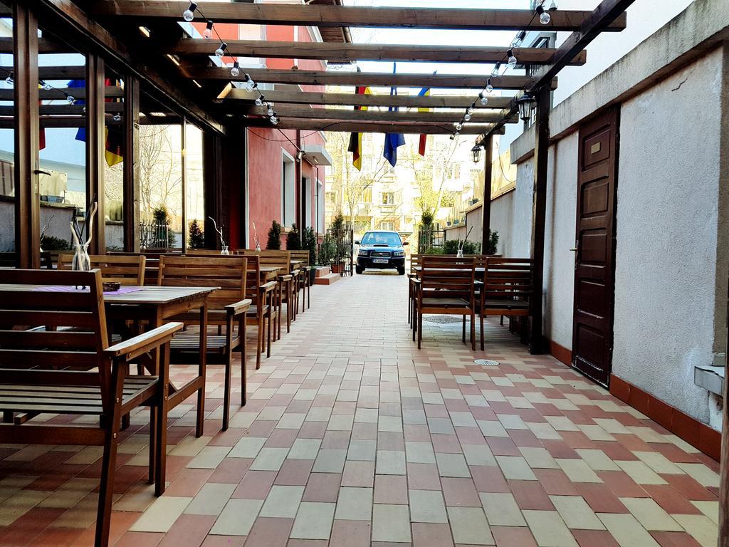Hotel Mic Bukarest Exterior foto